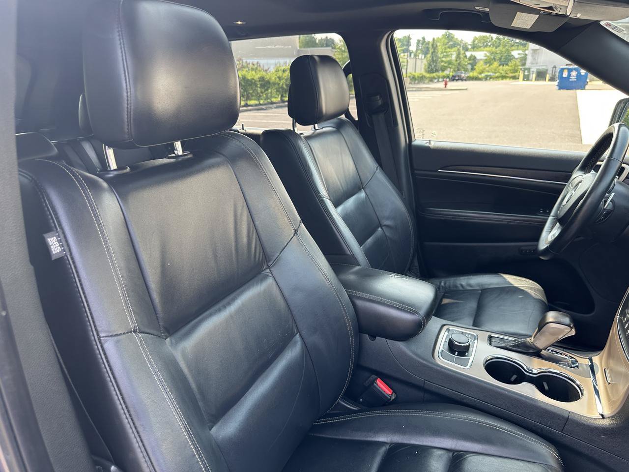 Used 2017 Jeep Grand Cherokee Limited AWD/4WD image 19