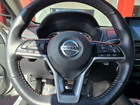 Used 2020 Nissan Altima 2.5 SR w/ Premium Package image 26