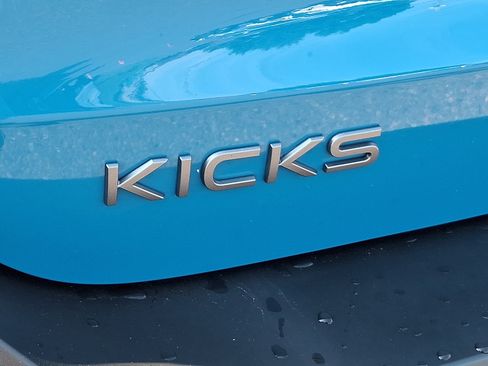 Used 2025 Nissan Kicks SR AWD/4WD image 29