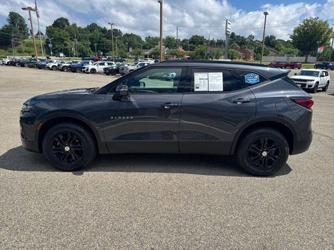 Used 2022 Chevrolet Blazer LT image 2