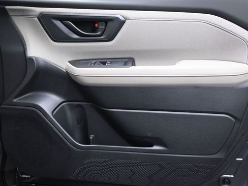 New 2026 Subaru Forester Premium image 11