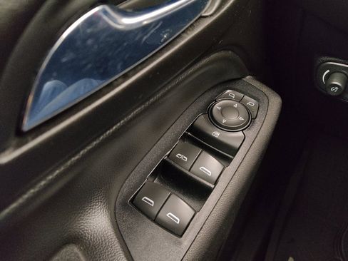 Used 2018 Chevrolet Equinox LT AWD/4WD image 27
