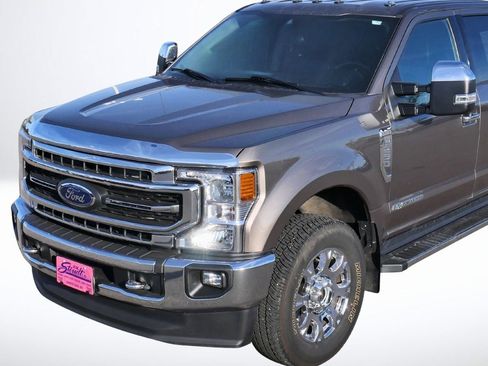 Used 2021 Ford F250 Lariat w/ Chrome Package image 9