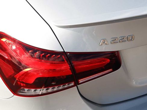 Certified 2022 Mercedes-Benz A 220 4MATIC image 12