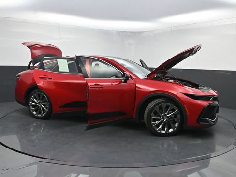 Used 2023 Toyota Crown Limited w/ Advanced Technology Package image 39