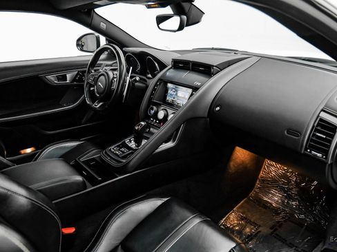 Used 2016 Jaguar F-TYPE R image 44