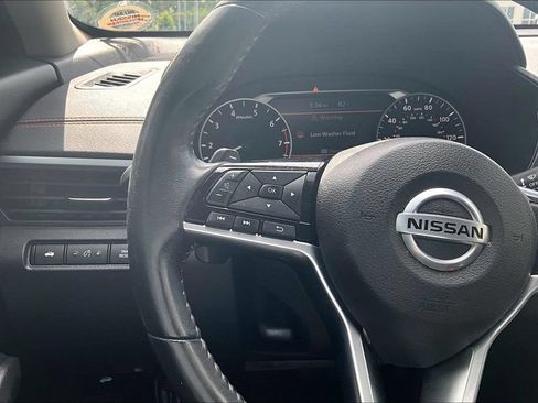 Used 2019 Nissan Altima 2.5 SR FWD image 10