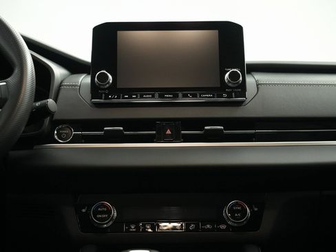 Used 2025 Mitsubishi Outlander ES image 27