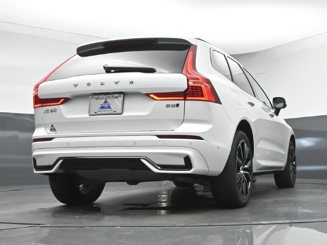 Used 2024 Volvo XC60 B5 Plus w/ Protection Package Premier AWD/4WD image 16