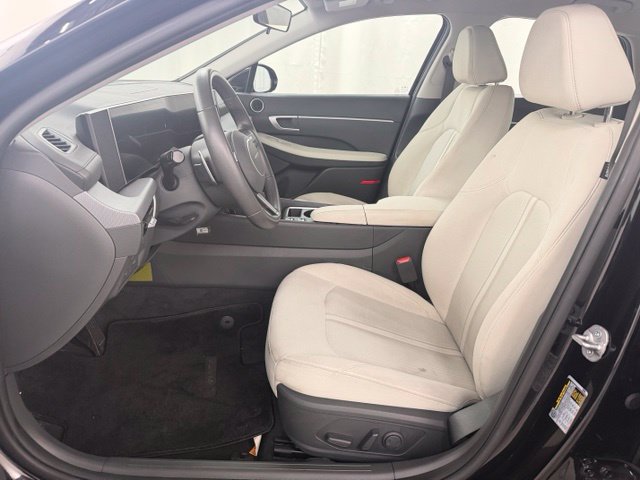 Used 2026 Hyundai Sonata SEL FWD image 9