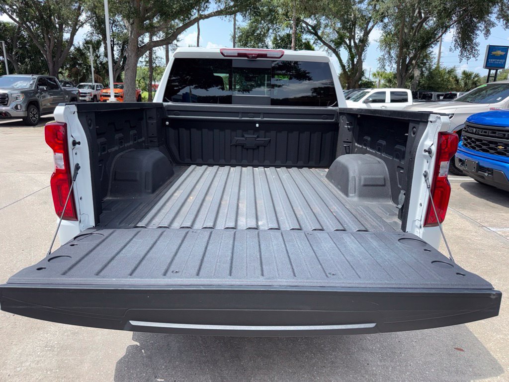 Used 2024 Chevrolet Silverado 1500 LTZ AWD/4WD image 30