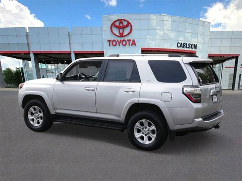 Certified 2024 Toyota 4Runner SR5 Premium image 6