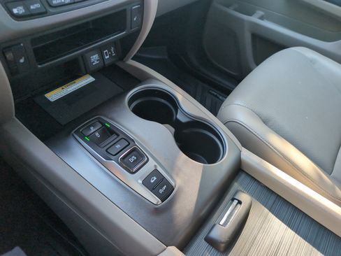 Used 2022 Honda Ridgeline RTL-E image 26