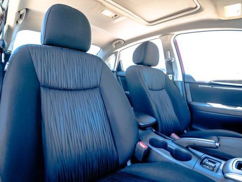 Used 2019 Nissan Sentra SV w/ Special Edition Package FWD image 19