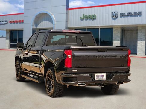 Used 2023 Chevrolet Silverado 1500 RST AWD/4WD image 4
