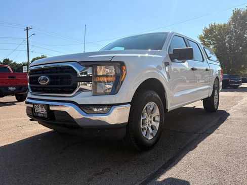 Used 2023 Ford F150 XLT w/ Trailer Tow Package AWD/4WD image 4