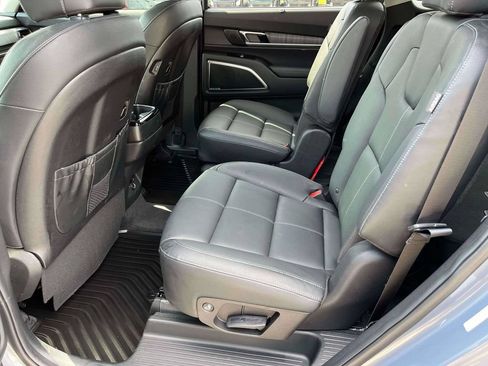 Used 2024 Kia Telluride SX w/ Towing Package AWD/4WD image 7