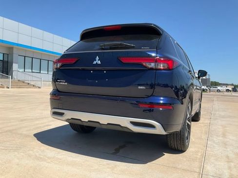 Used 2024 Mitsubishi Outlander SEL AWD/4WD image 36