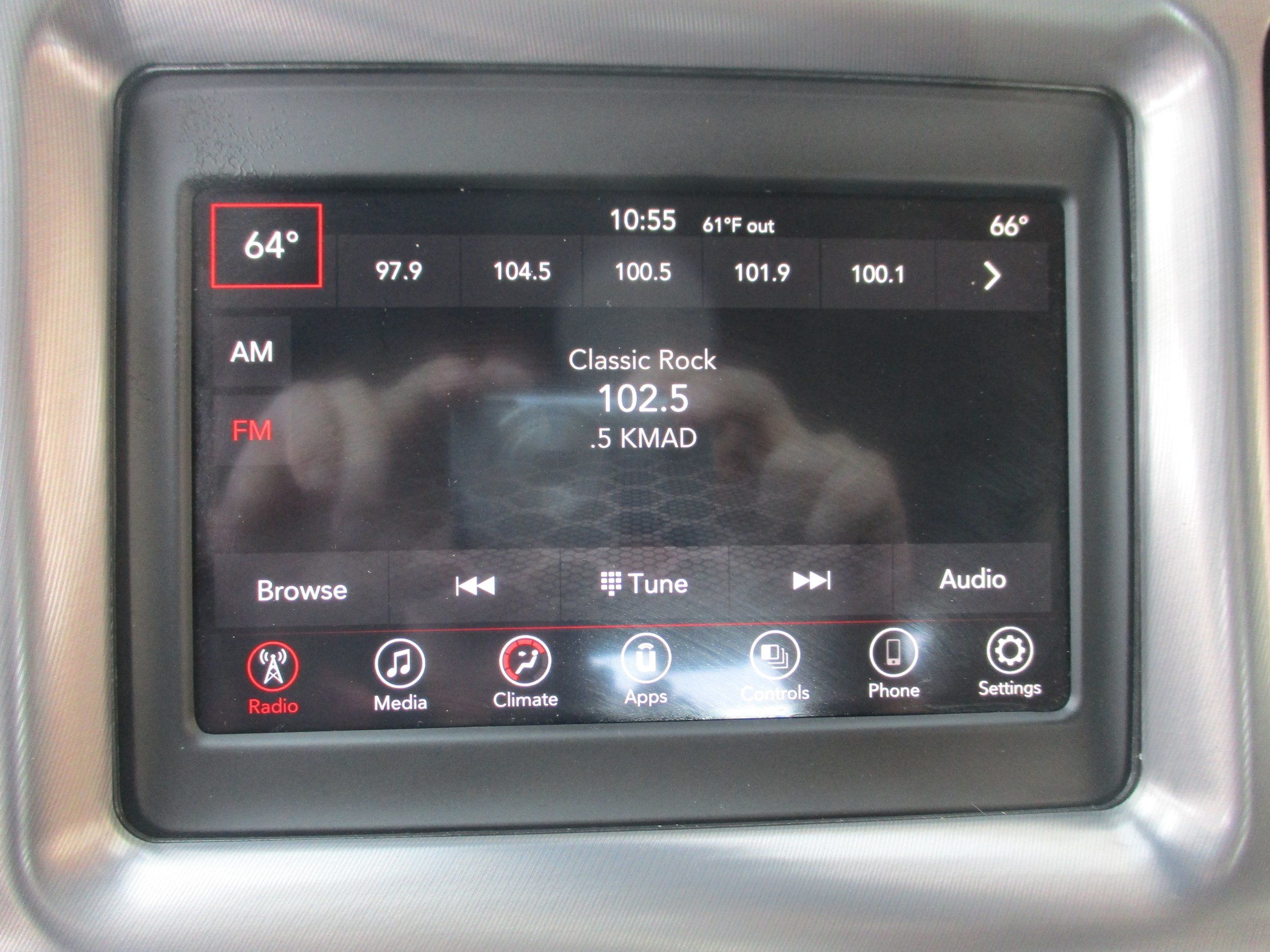 Used 2021 Dodge Challenger SXT RWD image 13