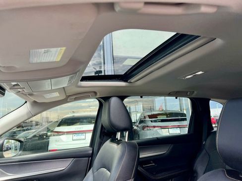 Used 2024 MAZDA CX-90 3.3 Turbo w/ Preferred Plus image 23