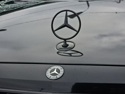 Used 2019 Mercedes-Benz S 560 Sedan image 32