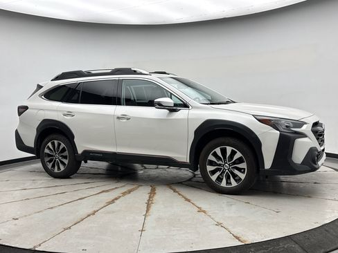 Used 2023 Subaru Outback Touring XT AWD/4WD image 7