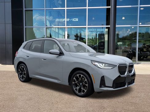 Used 2025 BMW X3 xDrive30i image 3