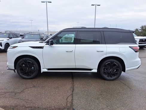 New 2026 INFINITI QX80 SPORT image 2