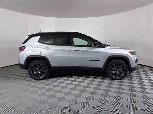 Used 2026 Jeep Compass Limited image 14