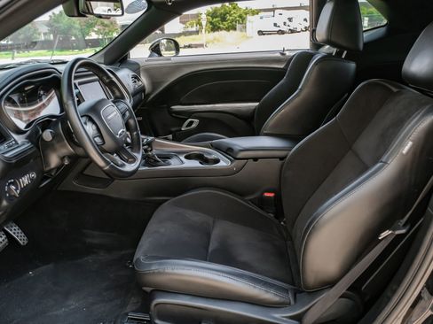 Used 2021 Dodge Challenger R/T w/ Plus Package image 4