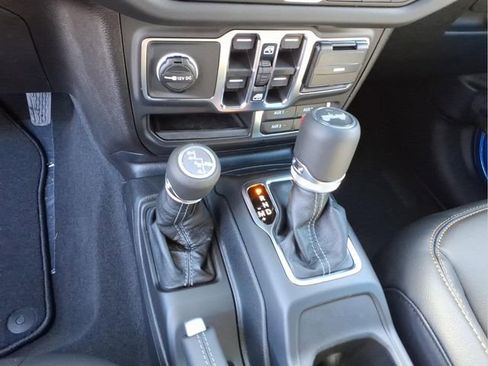 New 2026 Jeep Wrangler Unlimited Sahara AWD/4WD image 24