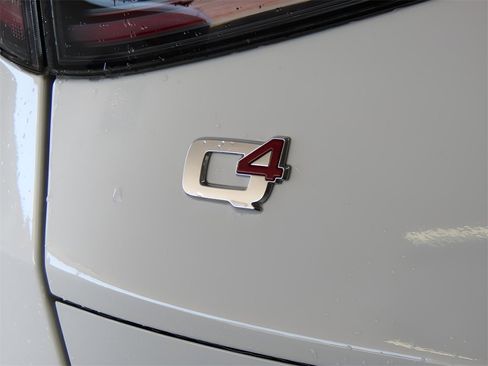 New 2025 Alfa Romeo Stelvio Sprint image 9