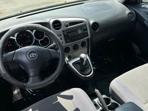 Used 2006 Toyota Matrix XR image 9