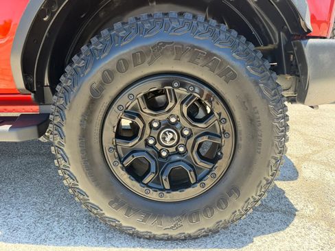 Used 2022 Ford Bronco Wildtrak AWD/4WD image 9