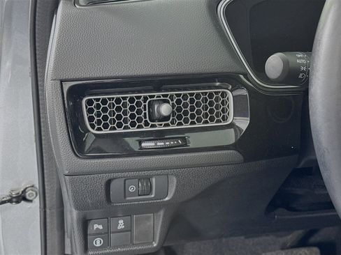 Certified 2023 Honda Civic Touring image 10