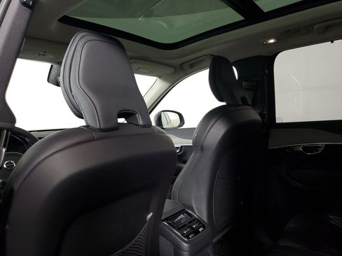 Certified 2025 Volvo XC90 T8 Ultra w/ Protection Package Premier AWD/4WD image 14