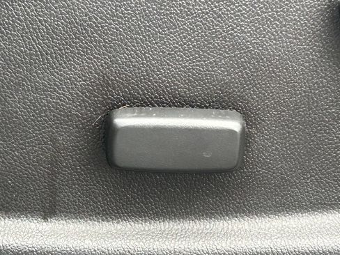 Used 2017 Chevrolet Colorado LT w/ LT Convenience Package AWD/4WD image 24