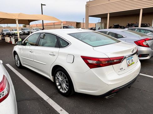 Certified 2017 Toyota Avalon Limited image 3