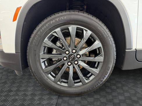 Used 2023 Chevrolet Traverse RS AWD/4WD image 37