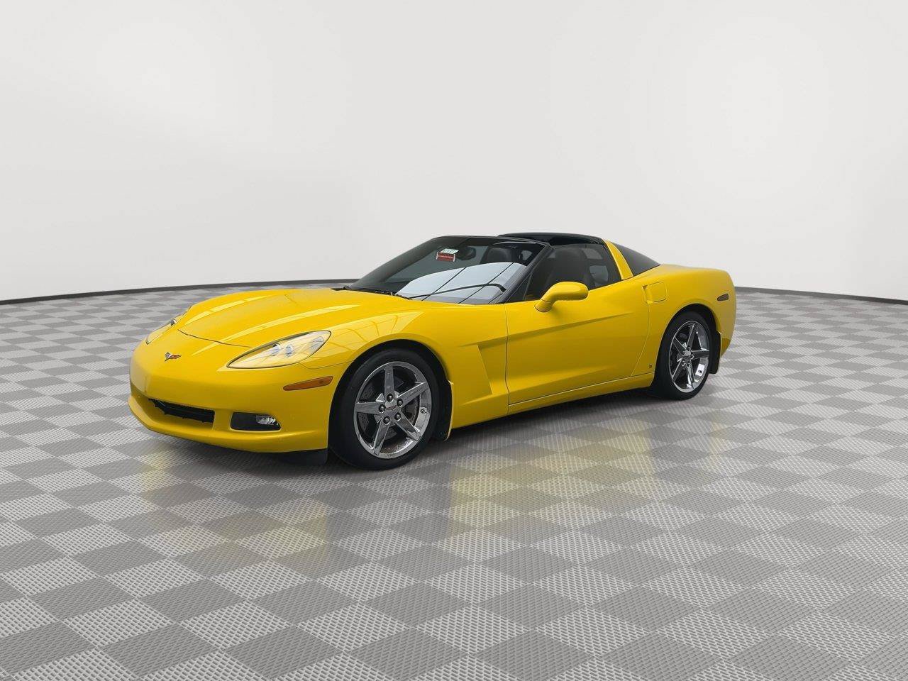 Used 2007 Chevrolet Corvette Coupe w/ Performance Package RWD image 28