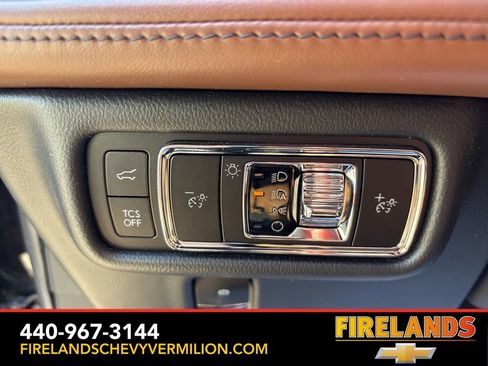 Used 2023 Lincoln Nautilus Reserve w/ Luxury Package AWD/4WD image 18