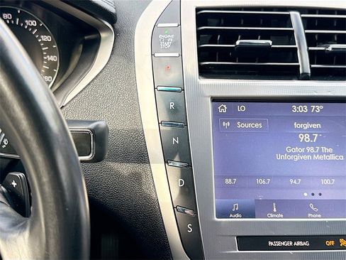 Used 2020 Lincoln MKZ Standard image 17