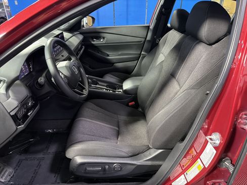 Used 2023 Honda Accord Sport image 24
