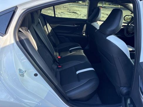 Used 2025 Toyota Camry SE w/ Multimedia Upgrade Package image 8