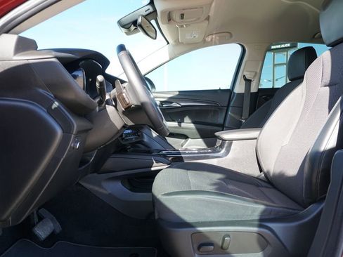 Used 2023 Buick Envision Preferred image 17