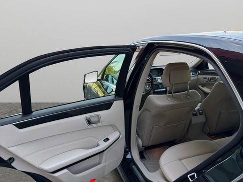 Used 2016 Mercedes-Benz E 350 4MATIC Sedan image 14