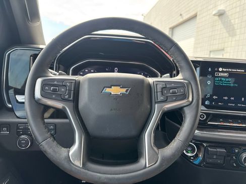 Used 2025 Chevrolet Silverado 1500 LTZ w/ Z71 Off-Road Package AWD/4WD image 21