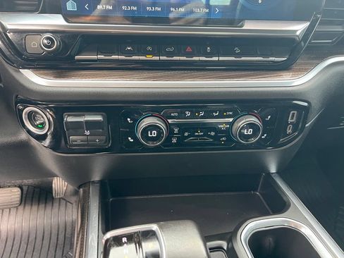 Used 2022 Chevrolet Silverado 1500 LT w/ All Star Edition Plus AWD/4WD image 31