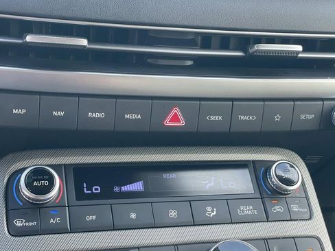 Used 2024 Hyundai Palisade SEL image 13