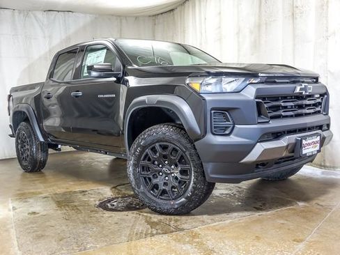 New 2026 Chevrolet Colorado Trail Boss AWD/4WD image 2
